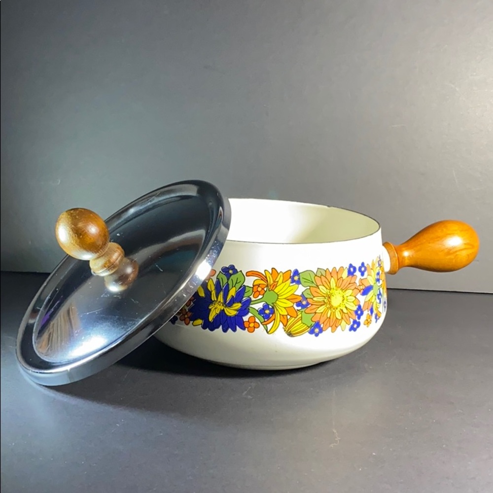 Vintage Fondue Pot